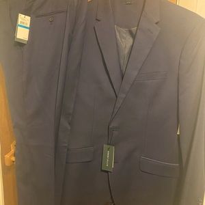 Perry Ellis Suit